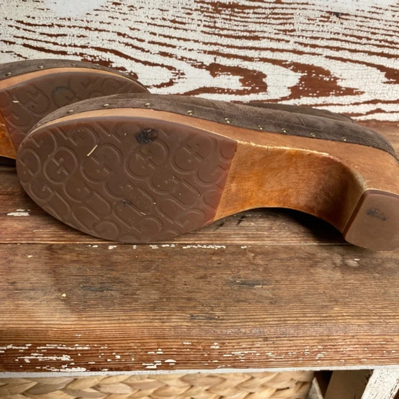 UGG Lynea Brown Suede Boot 9 - Picture 10 of 13